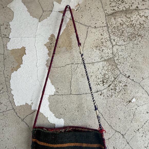 Vintage Boho Tapestry Shoulder Bag Red Woven Crossbody with Tassels Festival - Picture 7 of 8